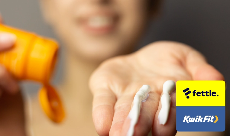 apply sun cream in warm weather